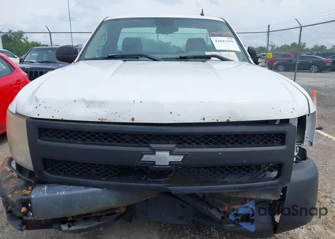 2008 Chevrolet Silverado 1500 Work Truck from USA, damaged, VIN 1GCEC14X38Z203983